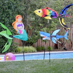 WindGarden WindGarden 28 In. Shark Spinner
